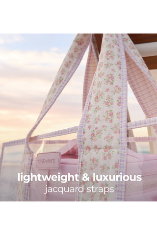 Close-up of the lightweight floral straps on the Case-Mate Quilted Ditsy Floral Jelly Tote.